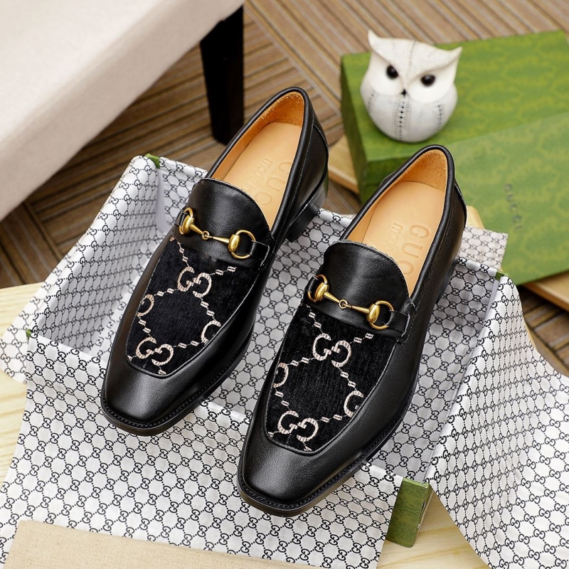 G*u*i leather shoes